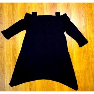 Green Envelop Black Jersey Off-the-Shoulder with Straps/3/4 Sleeves Tunic -Small